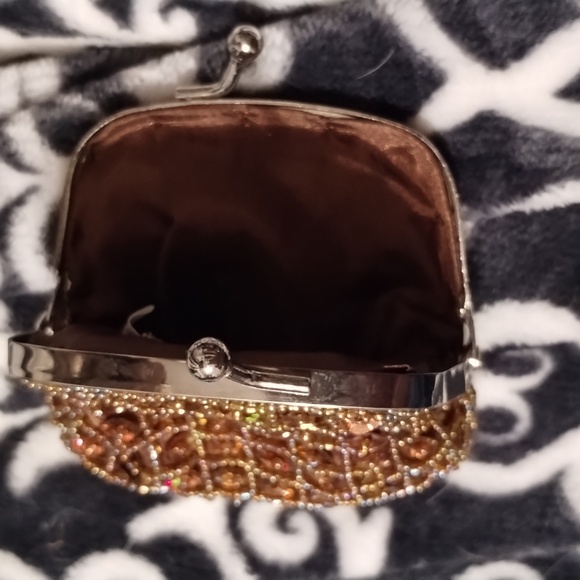Vintage style clasp coin purse - Picture 2 of 3